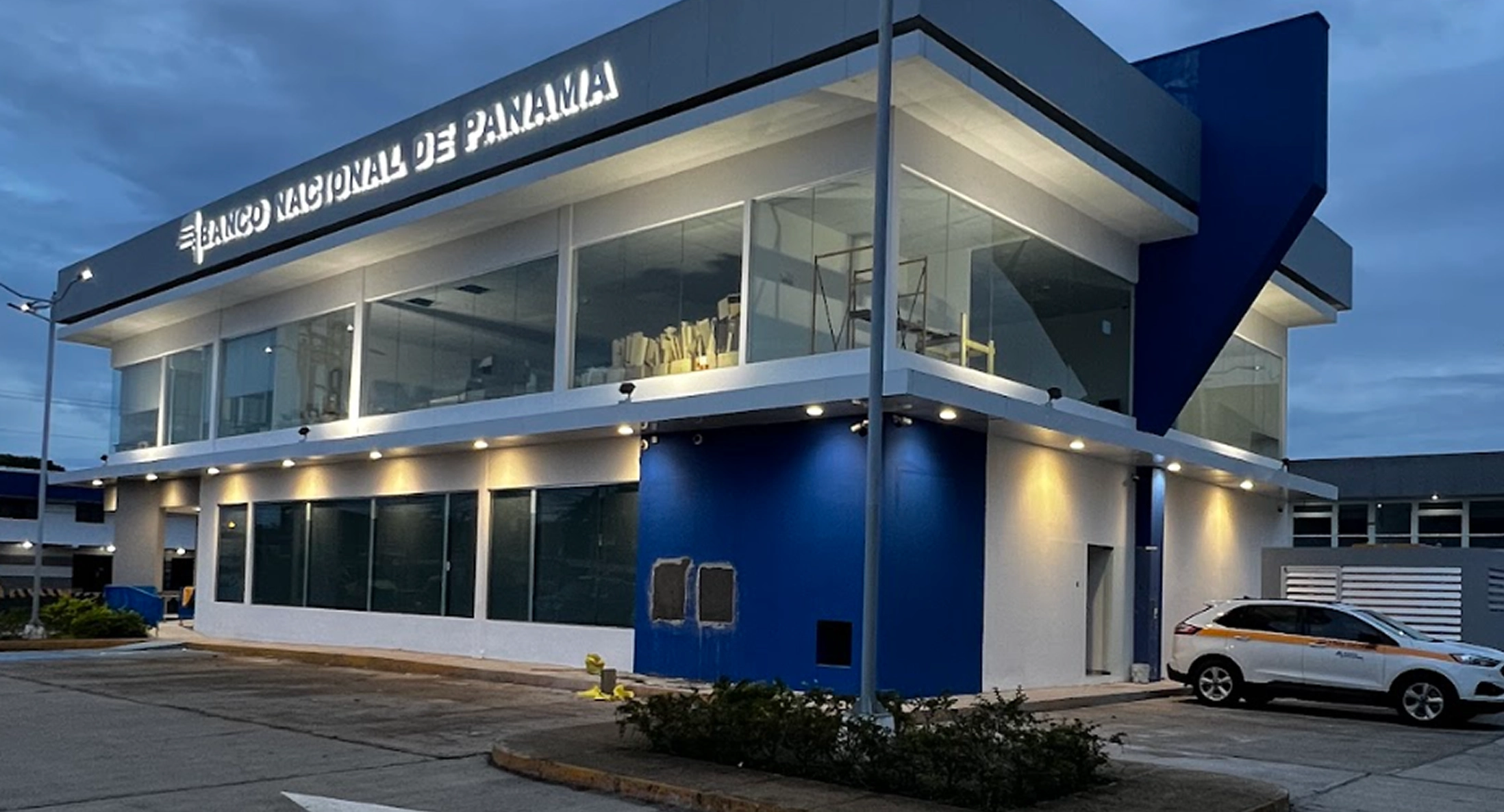 banco-nacional-de-panama-3-hero - Ingeconopp | Obras Civiles y Arquitectónicas