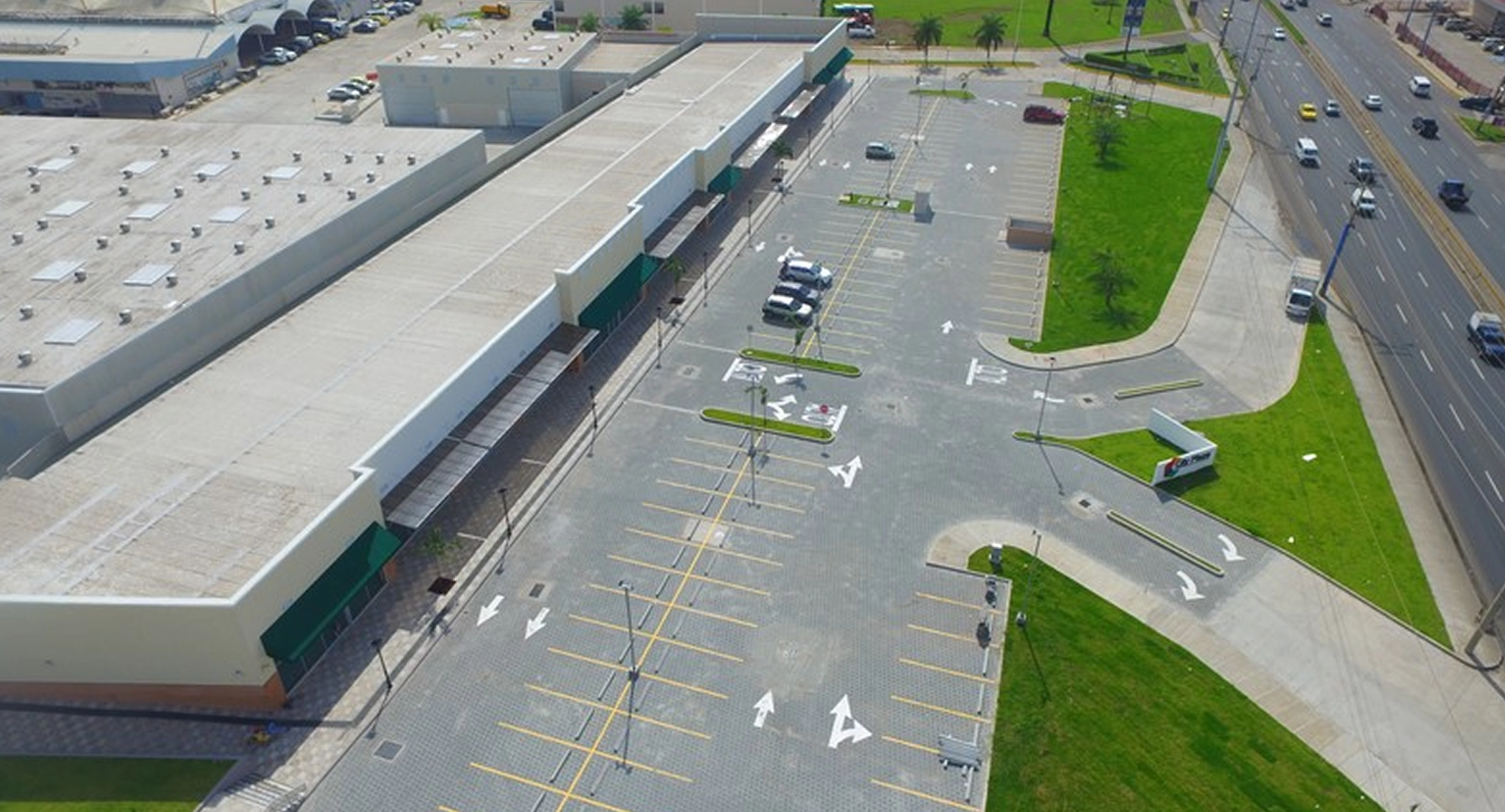 city-plaza-2-hero - Ingeconopp | Obras Civiles y Arquitectónicas